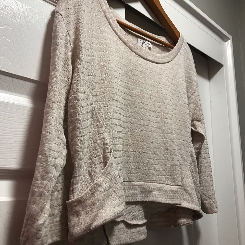 Cropped Sweater - Picture 3 of 3